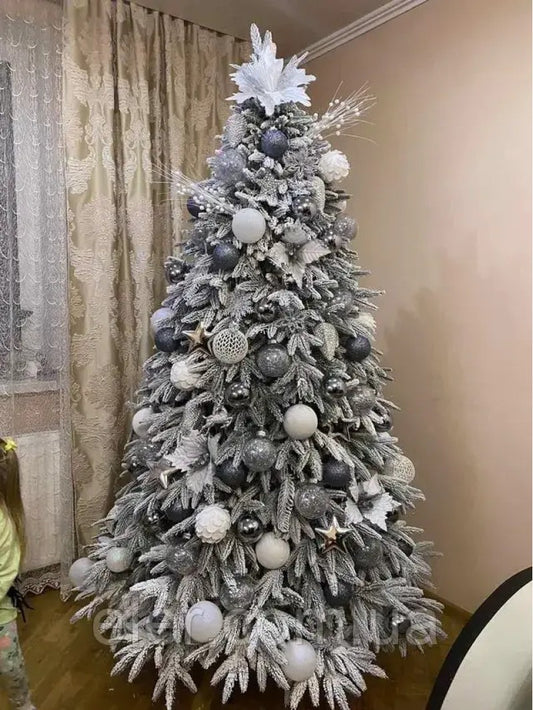 Ялинка засніжена лита Смерека