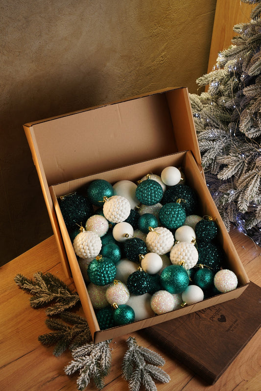 Новорічні кулі 40 шт Мікс Блиск Смарагдовий Білий Набір новорічних куль