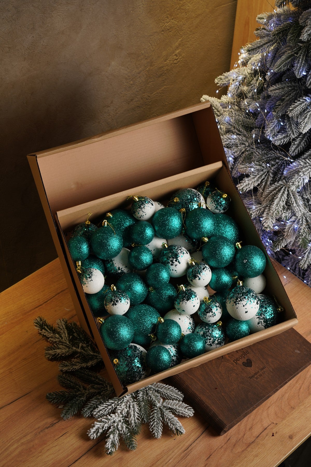 Новорічні кулі 40 шт Мікс Бите Скло Смарагдовий Білий Набір новорічних куль