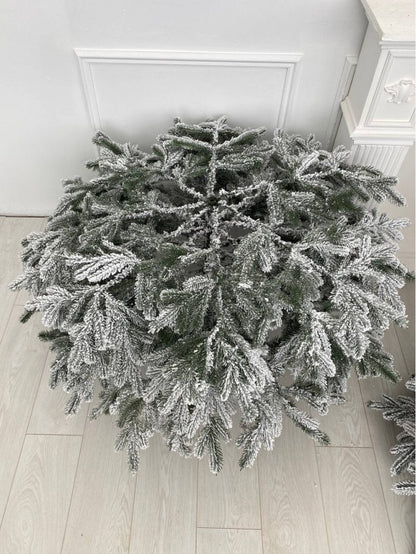 Ялинка засніжена лита Аляска