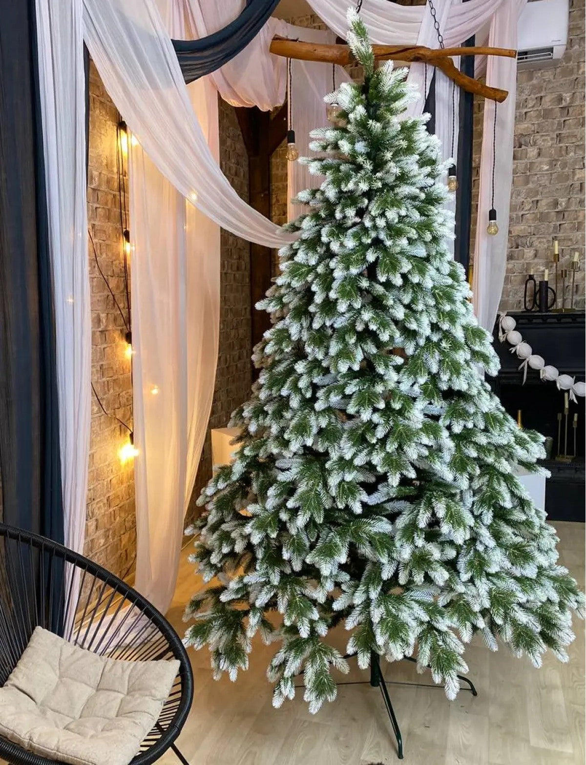 Ялинка литая штучна Бельгійська з білими кінчиками