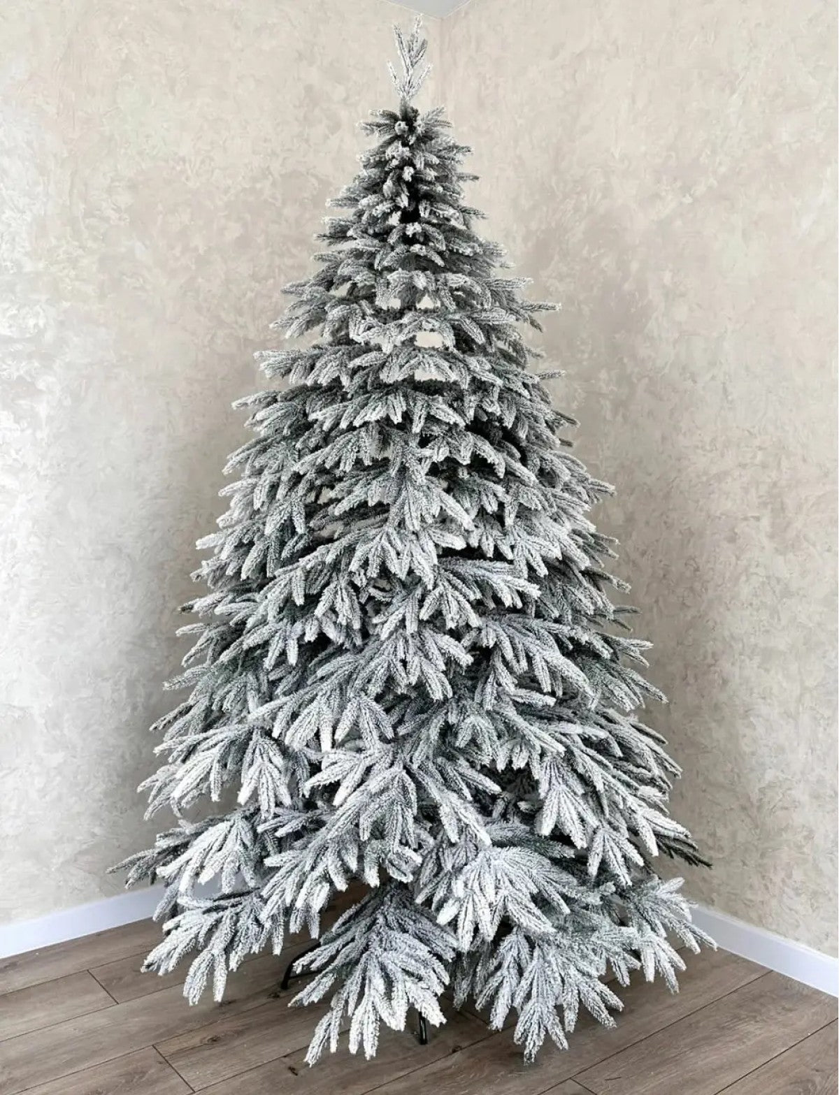 Ялинка засніжена лита Смерека