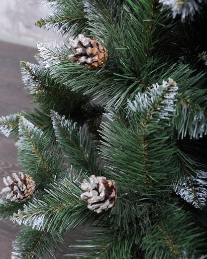 Штучна ялинка з шишками